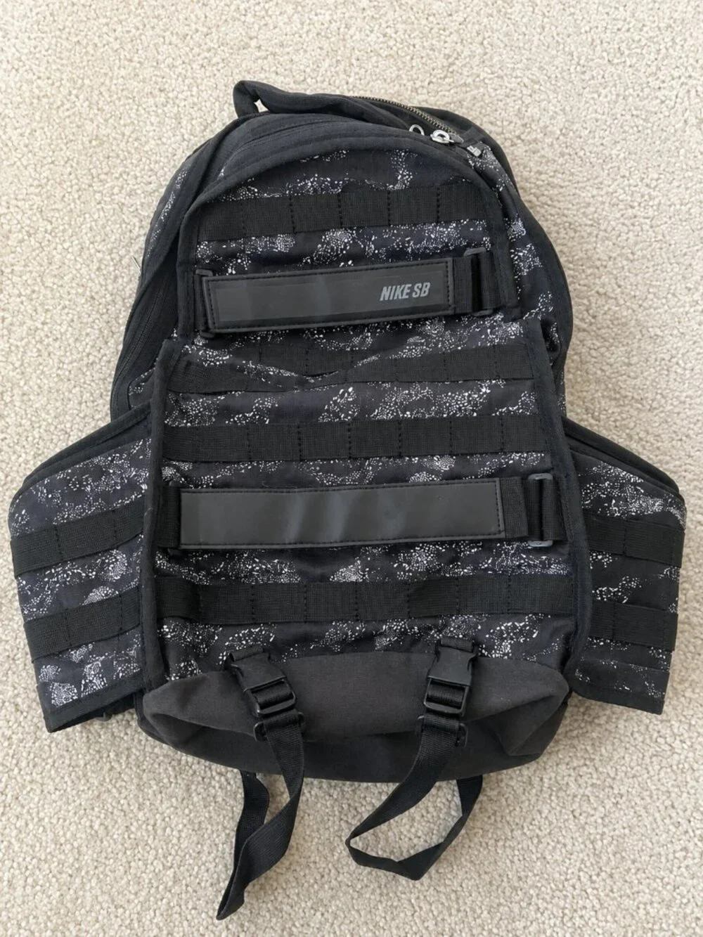 Nike SB Black White Camouflage Pattern Men's Sports Backpack